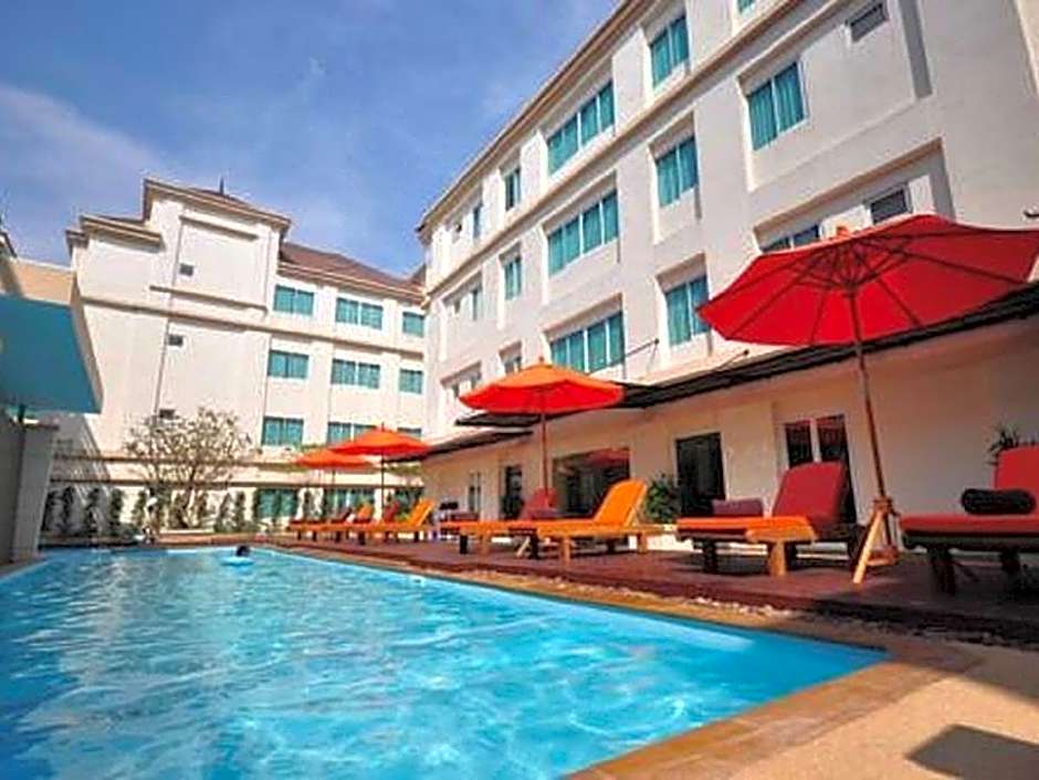 Avion Hotel