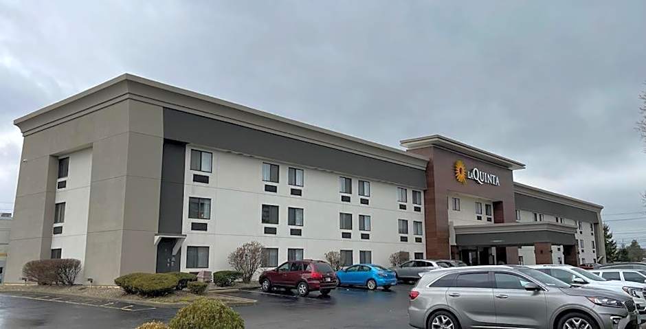 La Quinta Inn by Wyndham Indianapolis Airport Executive Dr