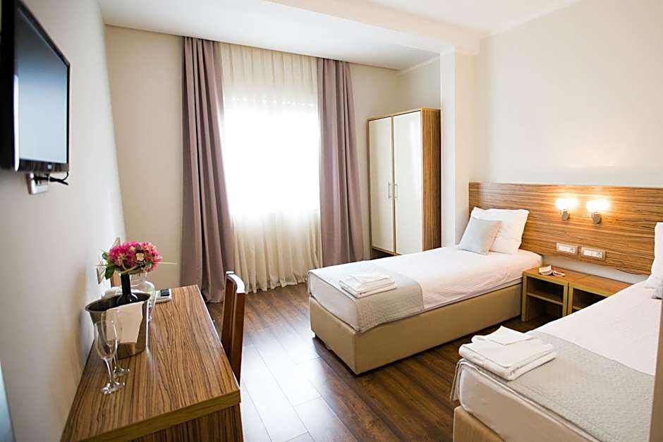 Hotel Luna