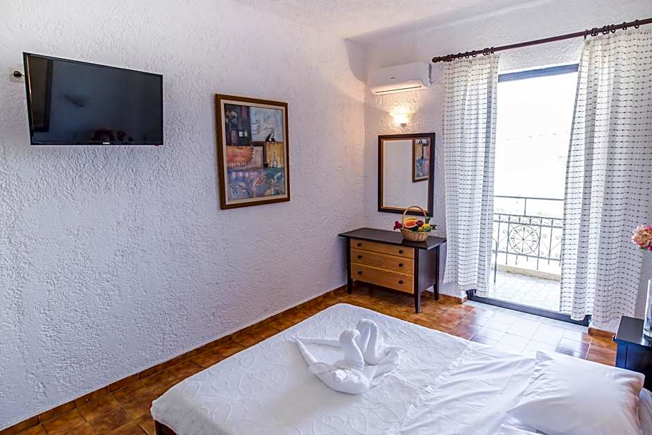 Creta Residence
