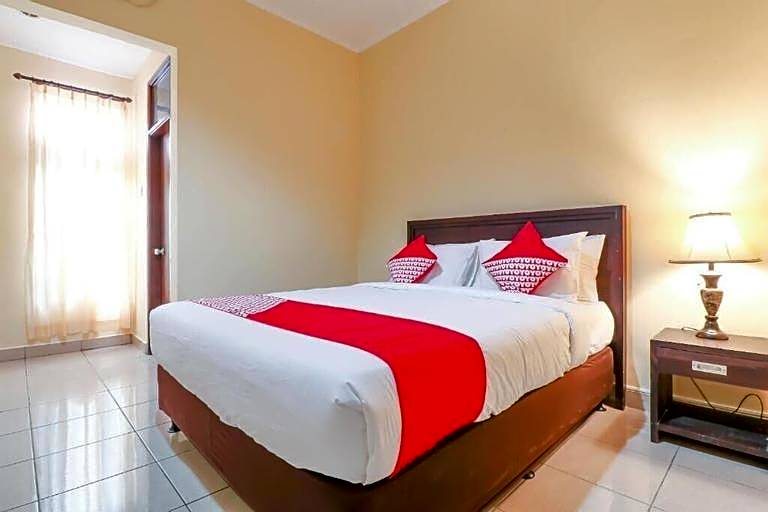 Miraa Guest House & Resto