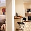 Aenea Superior Inn