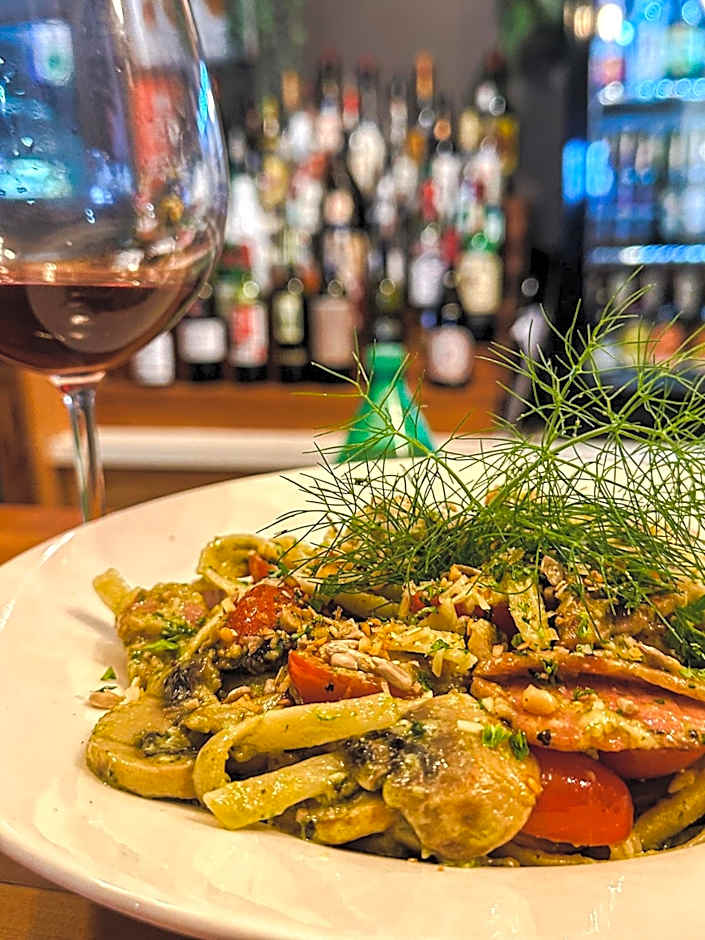 Parklands Motorlodge & Holiday Park