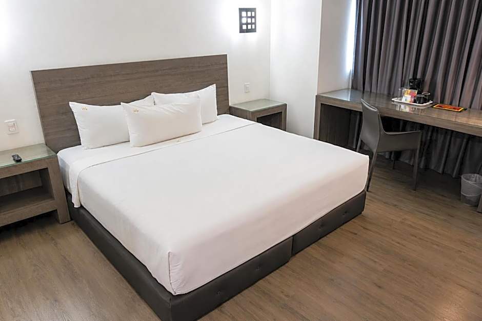 We Hotel Aeropuerto