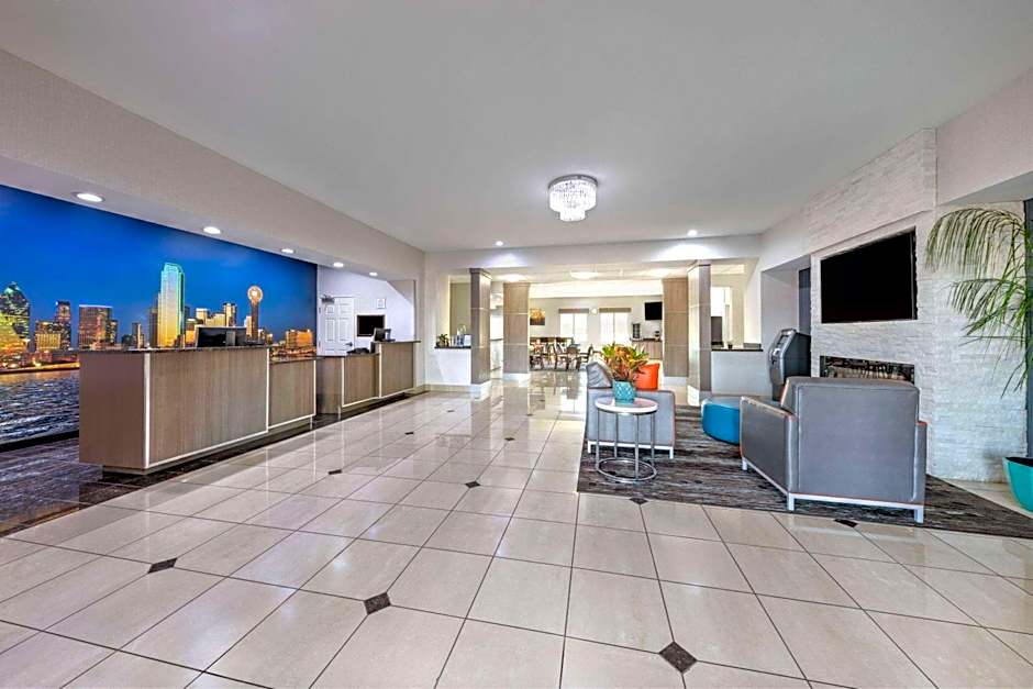 La Quinta Inn & Suites by Wyndham Alvarado