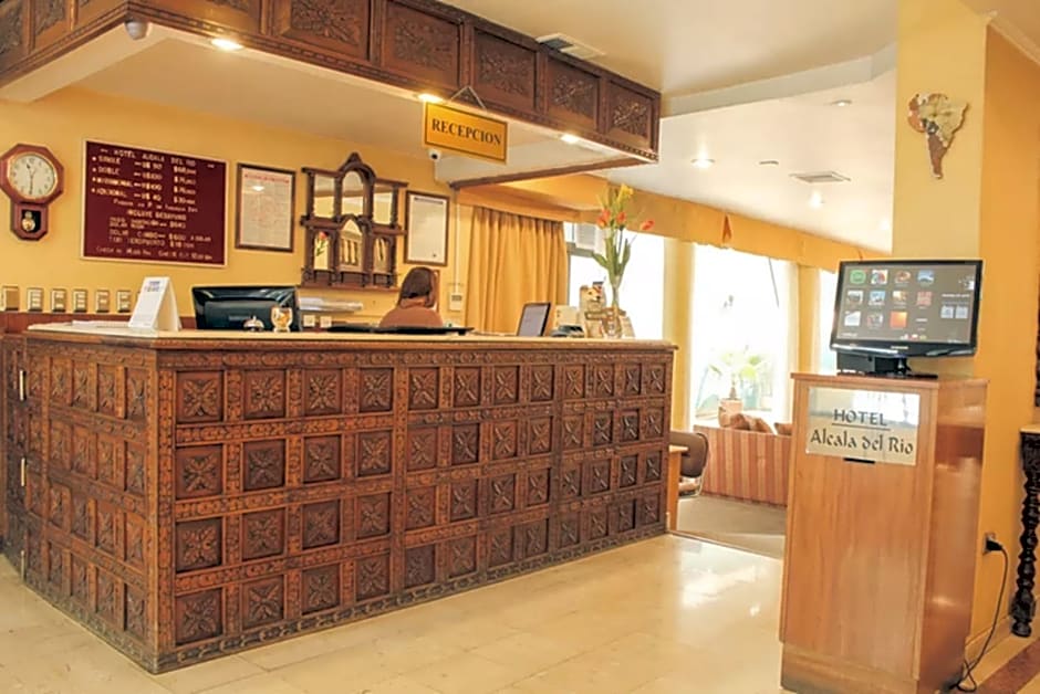 Hotel Alcalá Del Río