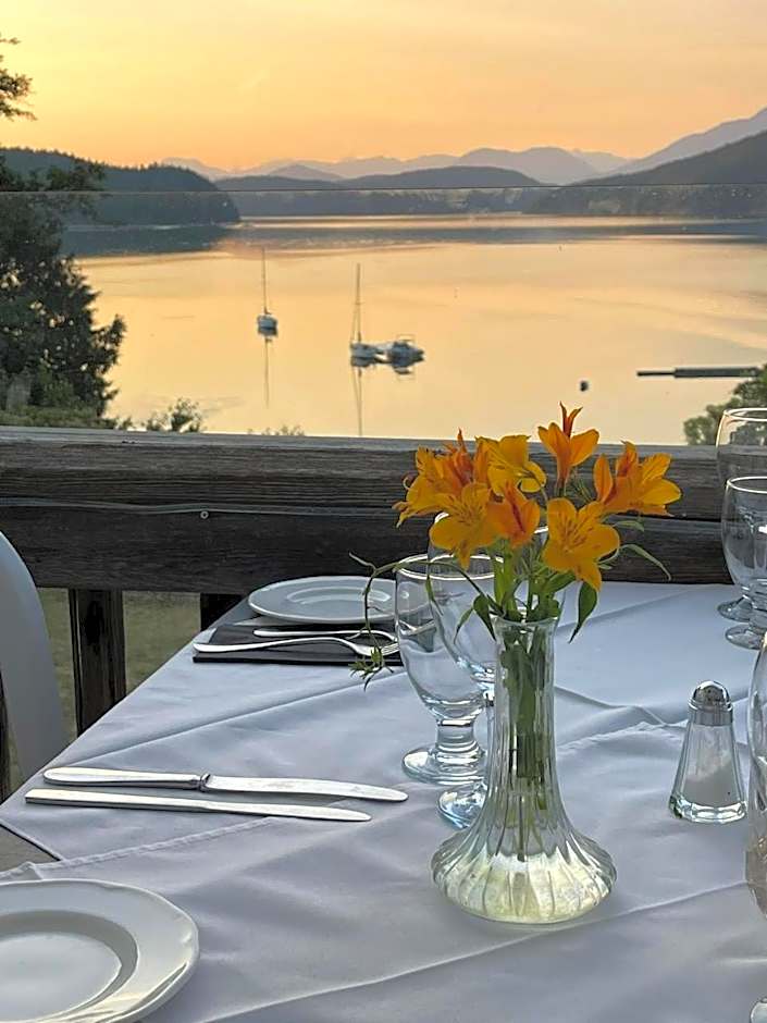 Gracies Grotto Cabin