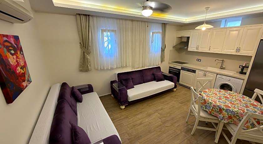 Cesme Kale Tas Apartment