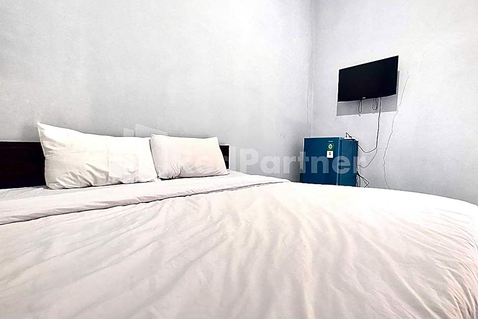 Vins Homestay Kroya Mitra RedDoorz