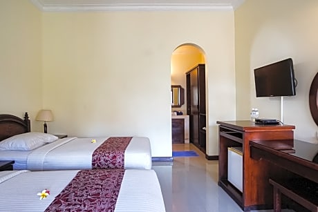 DELUXE ROOM