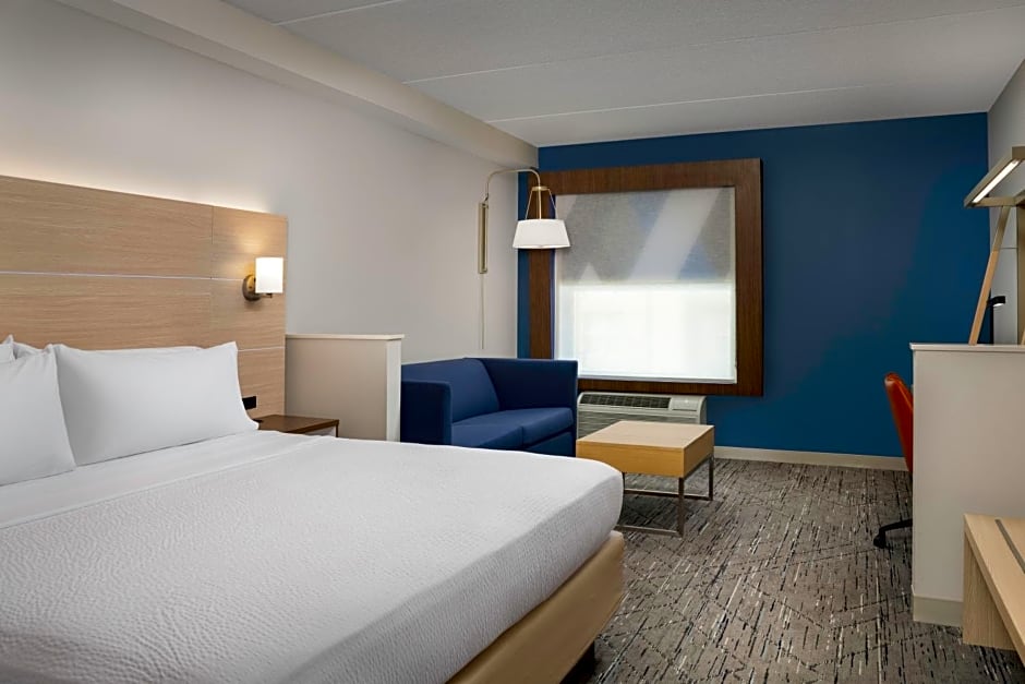 Holiday Inn Express & Suites PITTSBURGH NORTH SHORE