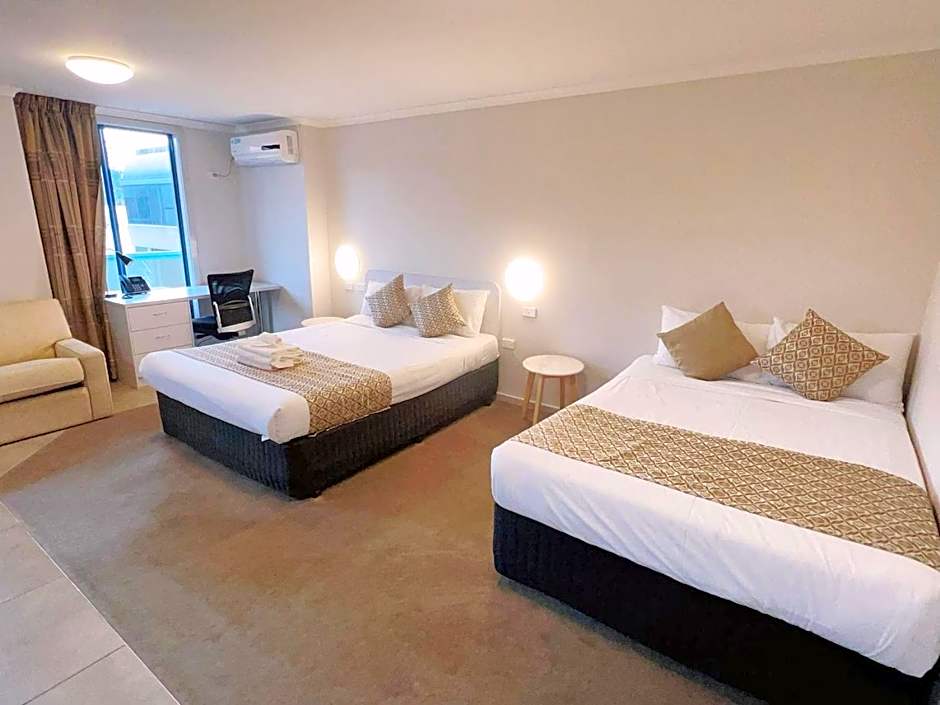 Carlton Lygon Lodge Studio Apartments