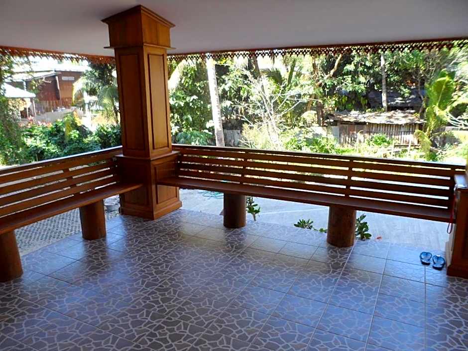 Baan Rom Mai