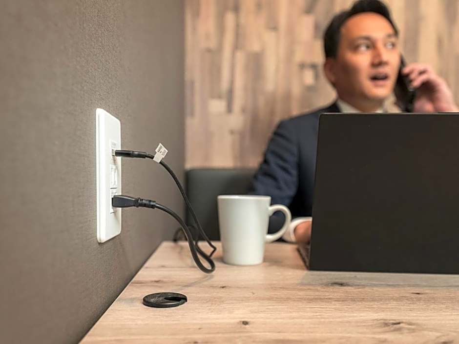 Super Hotel JR Shin-Osaka Higashiguchi