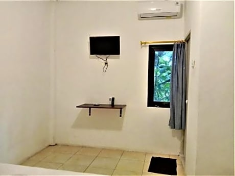 Ceria Residence Near AhmadYani International Airport Semarang