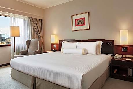 Two Connecting Double Rooms (2 Queen Beds)