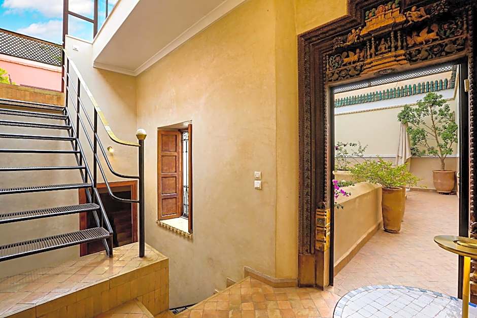 Riad 92 - Architect's Riad in the Exclusive Dar El Bacha