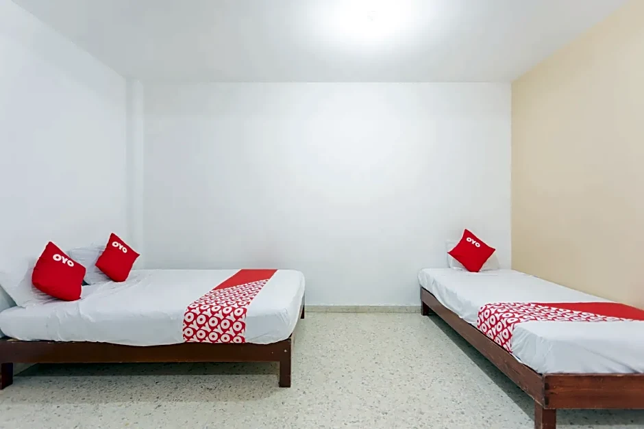OYO Hotel Emperador