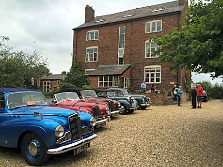 Pickmere Country House