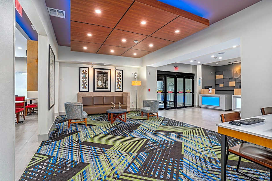 Holiday Inn Express Hotel & Suites Van Buren-Fort Smith Area By IHG
