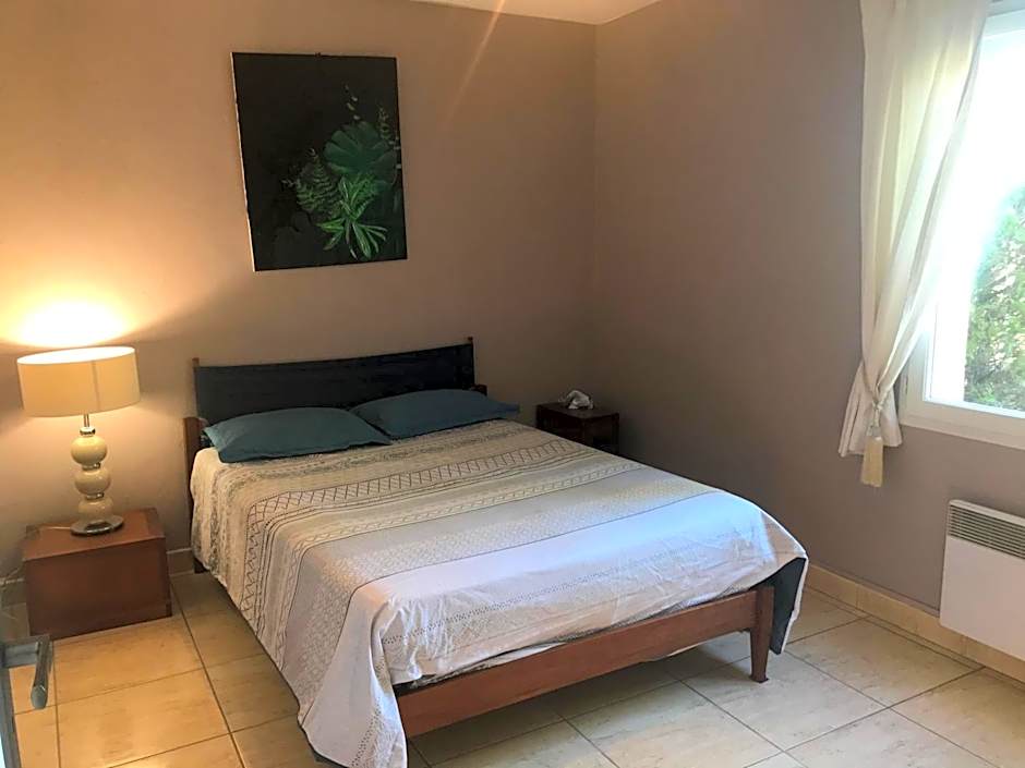 Bouzigues Suite Parentale Étang de Thau