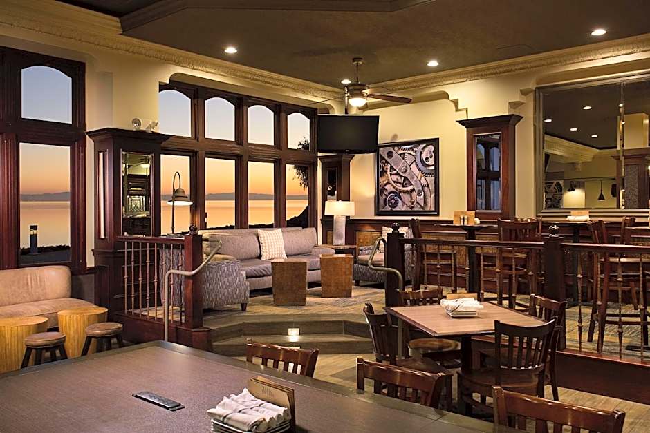 Embassy Suites by Hilton San Francisco Airport Waterfront