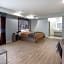 Super 8 by Wyndham Humble/Houston