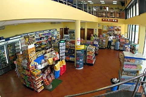 Puerta de Santillana