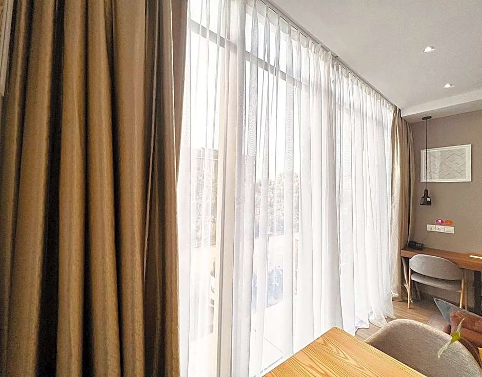 oxy suites 1-01B at Shop House Meisterstadt Pollux Habibie