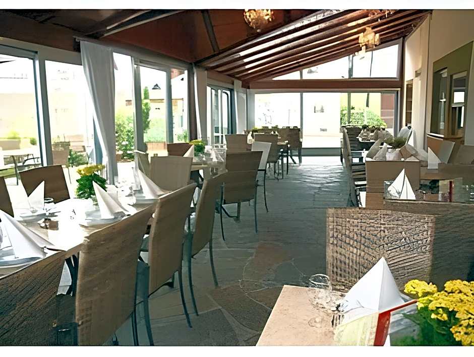 Hotel - Restaurant Hirschen - Werneths Landgasthof beim Europa- Park Rust