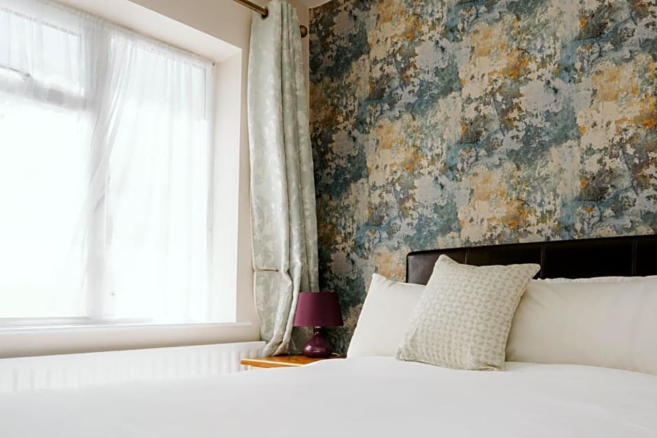 Plougastel House B&B