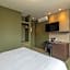 Green Hotel
