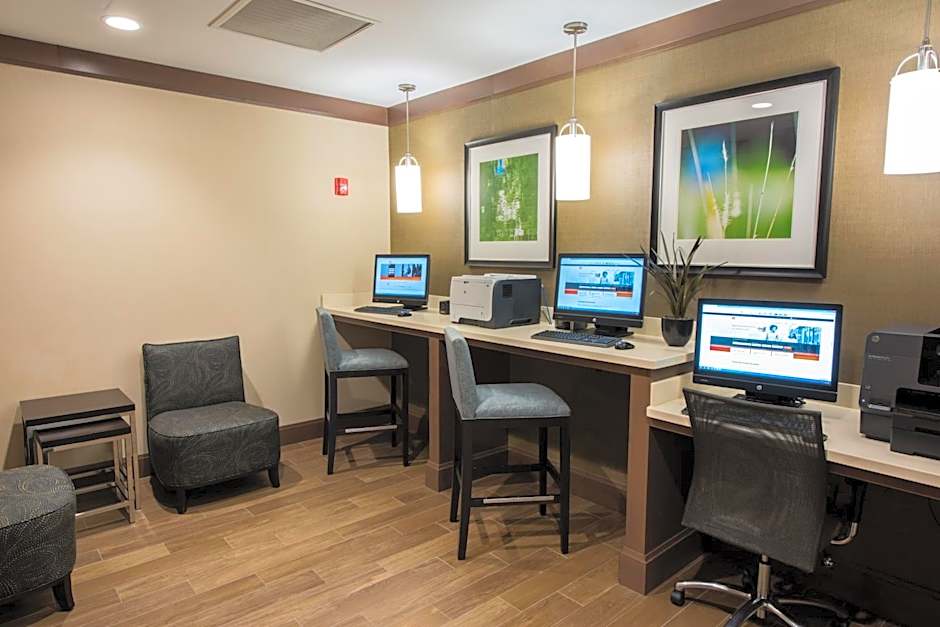 Staybridge Suites Albany Wolf Rd - Colonie Center by IHG