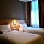 Walk In Hotel