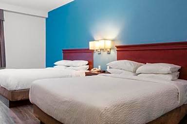 Premier Inn & Suites - Downtown Hamilton Hotel