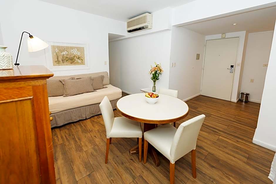 Loi Suites Esmeralda