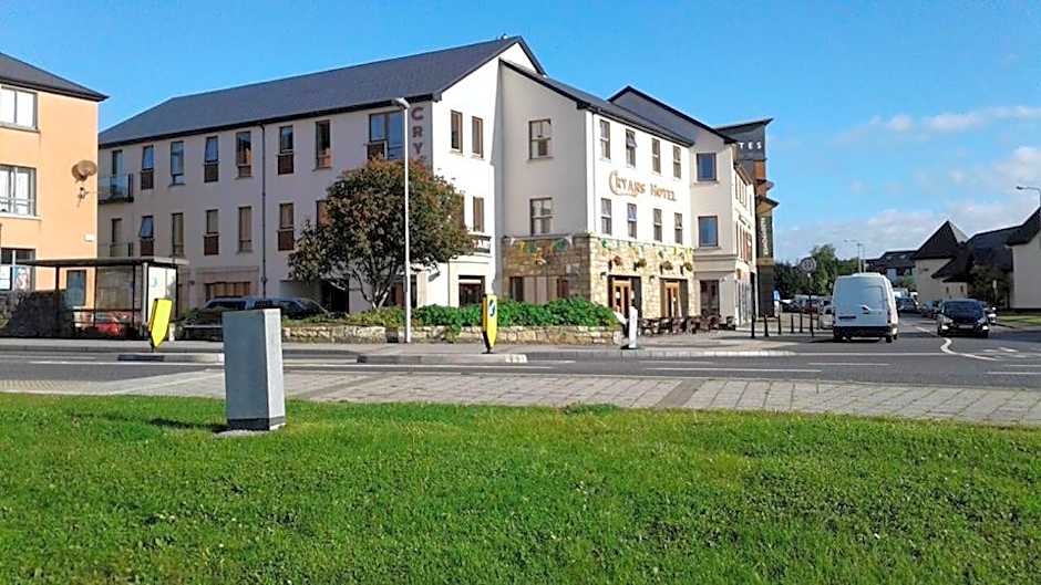 Photo 1 of 24 of Cryans Hotel