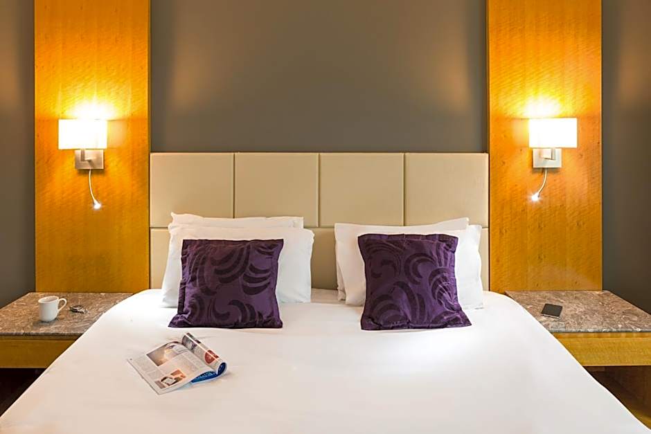 Mercure St Helens