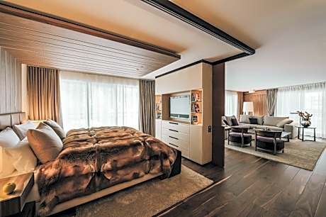 Deluxe Suite (Penthouse)