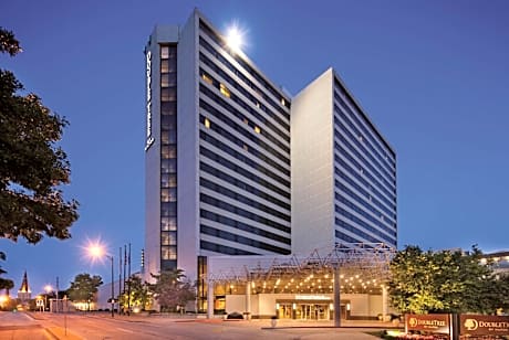 DoubleTree By Hilton Hotel Tulsa-Downtown