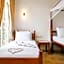 AROYA Boutique Hotel