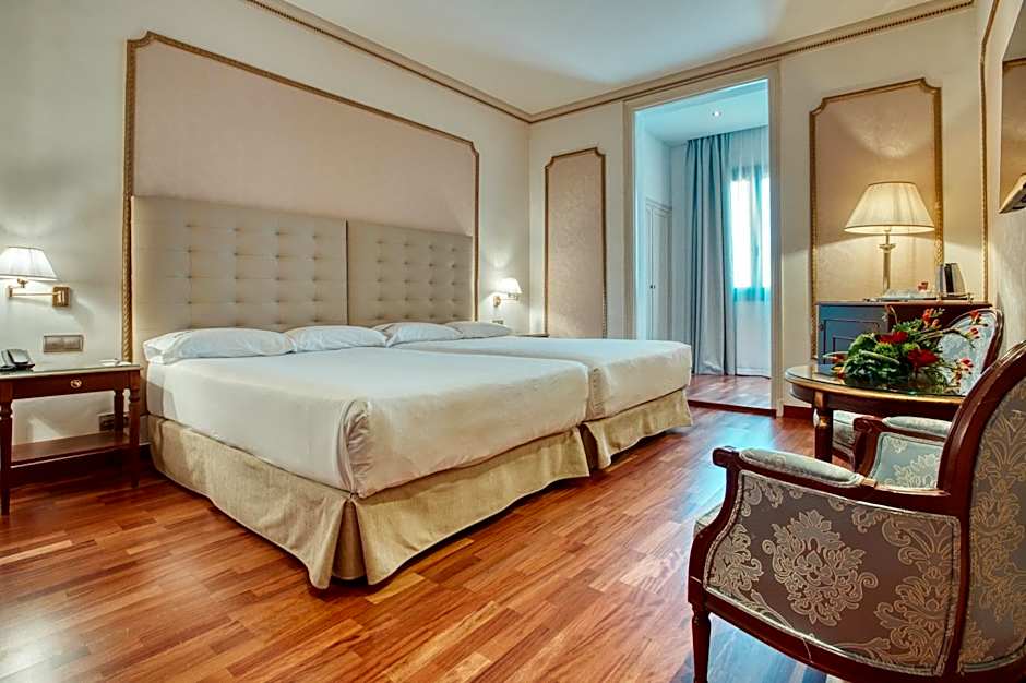 Hotel Roger De Lluria