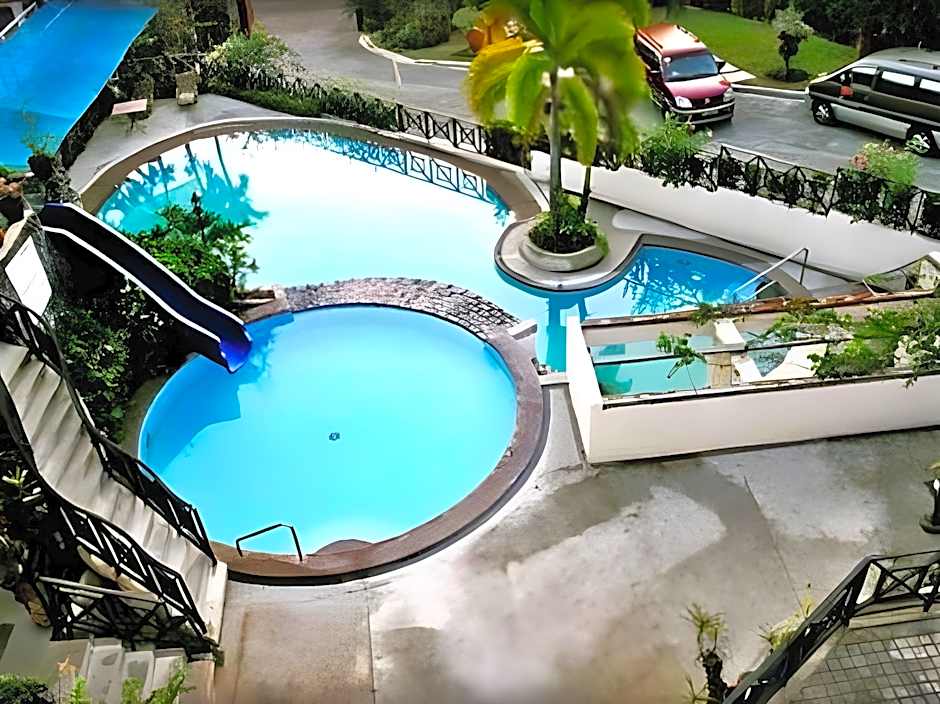 Tahanan Lakeview Hotel