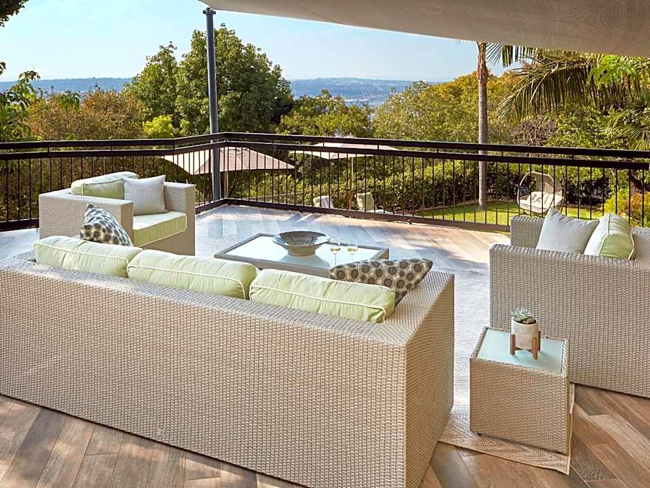 The Cliffside Boutique Getaway