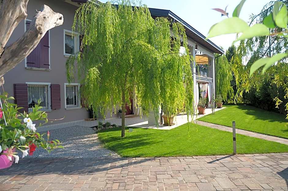 Asso Bed & Breakfast