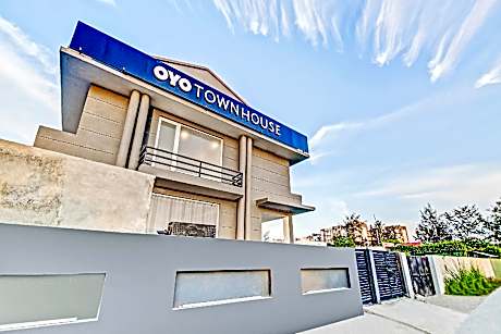 Townhouse Knowledge Park  Near Sharda University