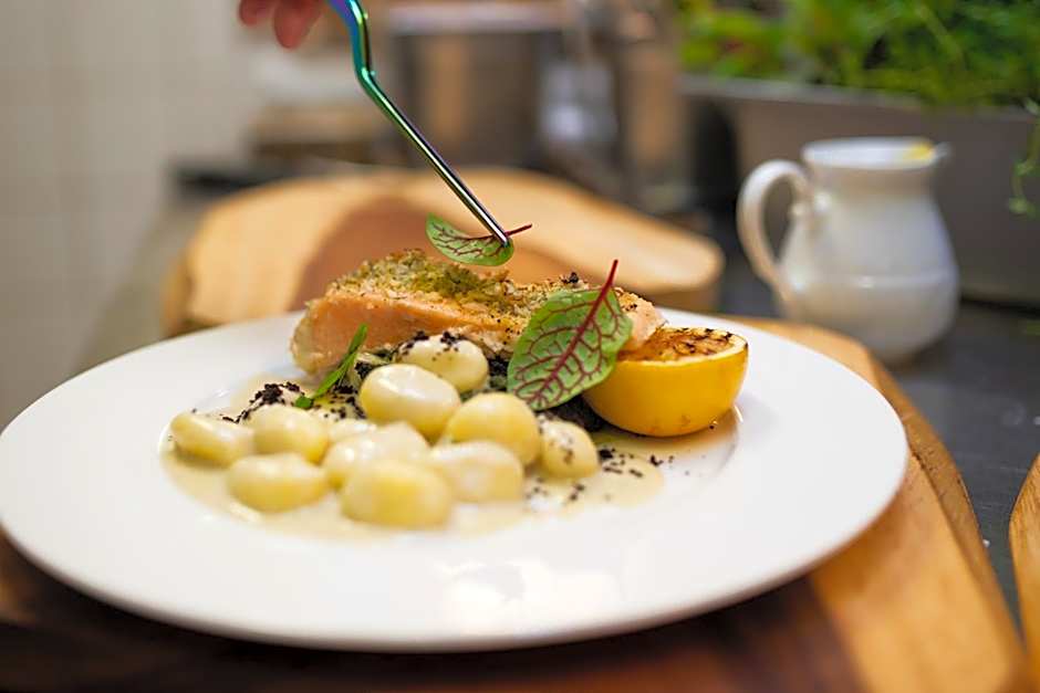 Hotel-Restauracja Platan