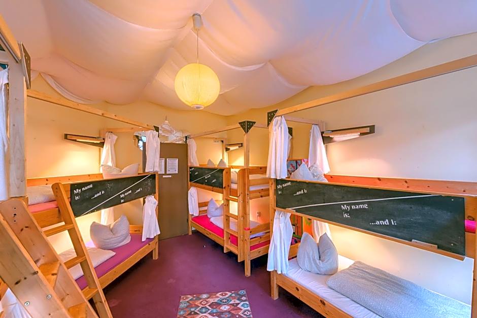 Hostel Lollis Homestay Dresden