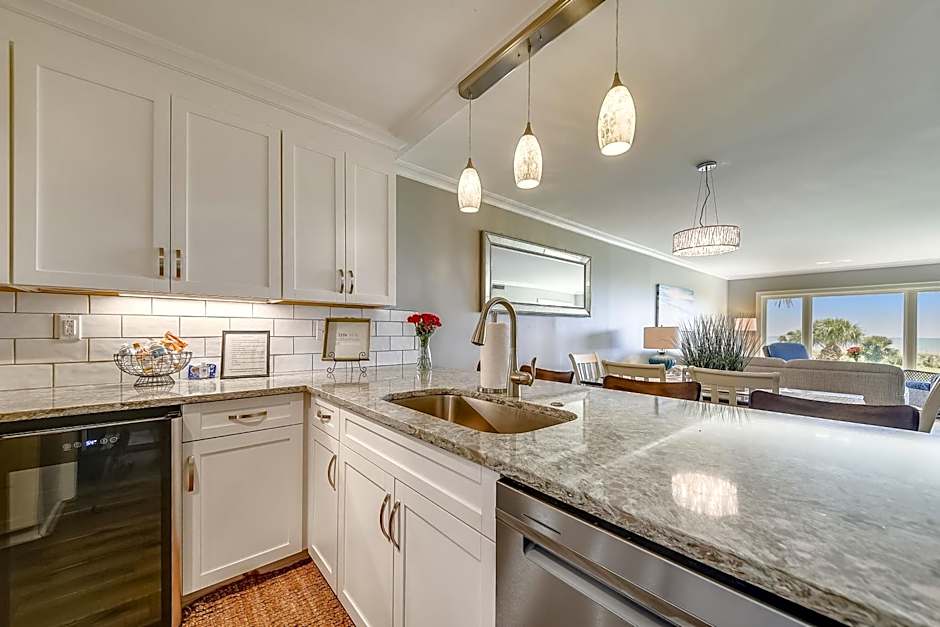 Shorewood Villa Unit 210