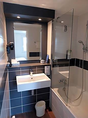 Standard Room - 1 Double Bed 1 Sofa Bed